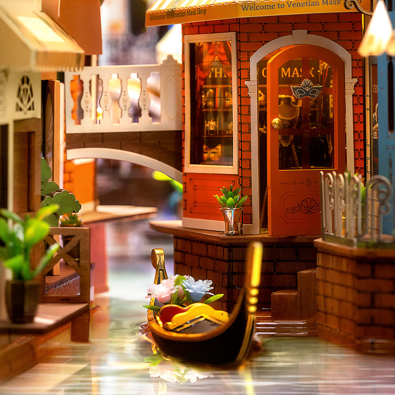 Rolife Romantic Venice DIY Book Nook Kit