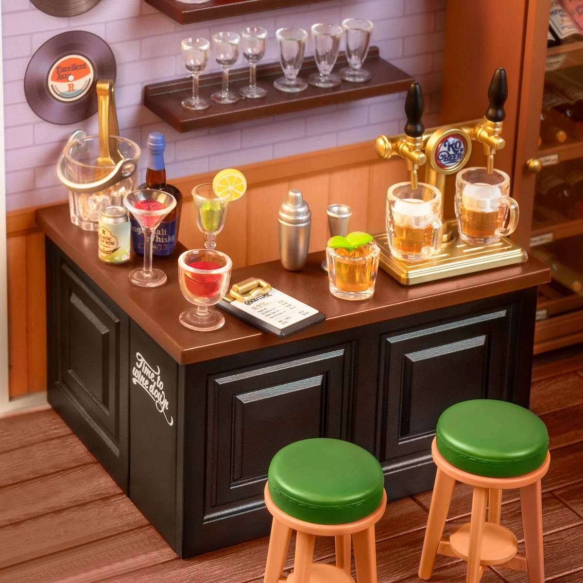 Rolife Super Creator Leisurely Cheers Bar DIY Miniature House Kit